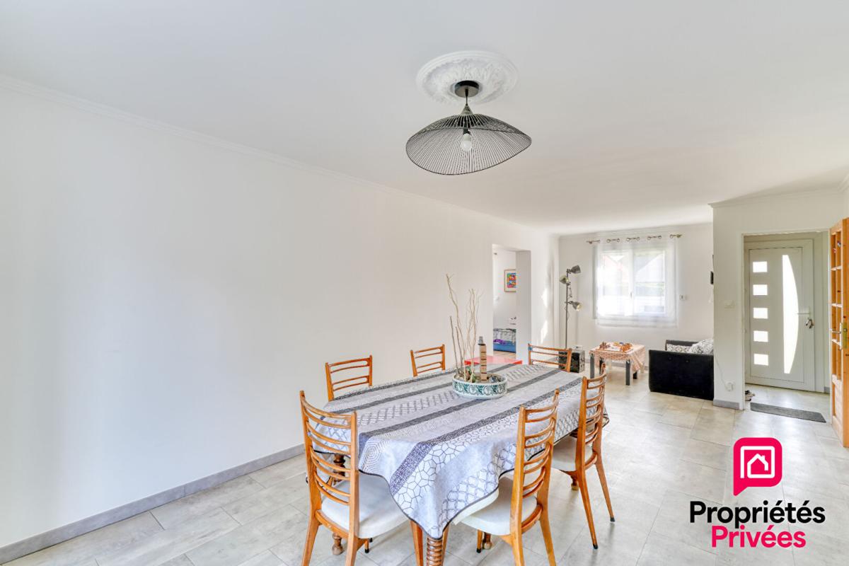 DECINES-CHARPIEU Coup de coeur assuré - Maison 6 pièces 137 m² 6