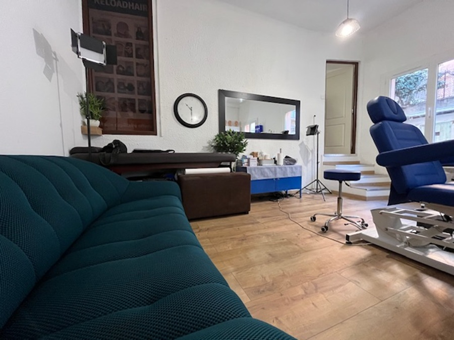 PERPIGNAN Opportunité d'investissement comprenant 2 lots, 1 appart T2, un parking  de 350 m² 11