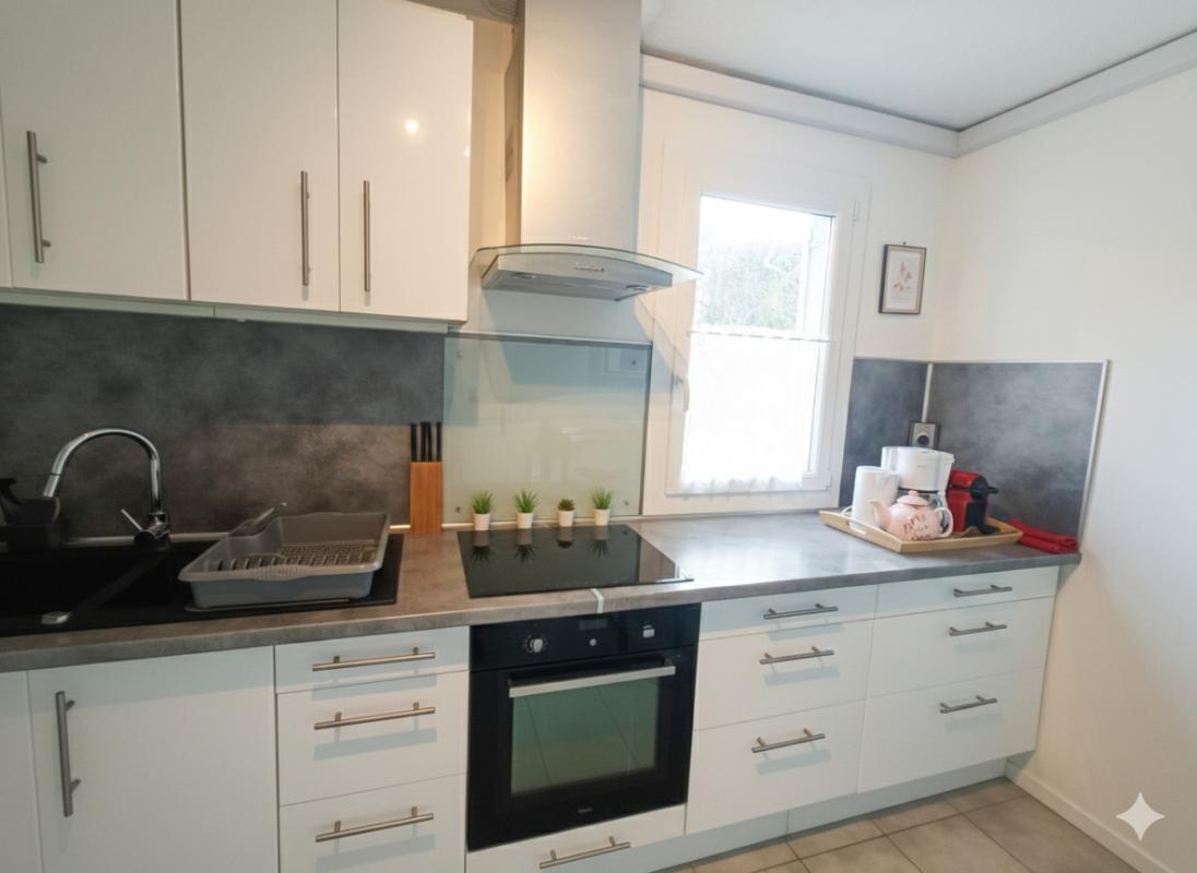 HYERES EXCLUSIVITÉ : T2 de Charme à 2 pas de la mer ? L'Agade (83) 3