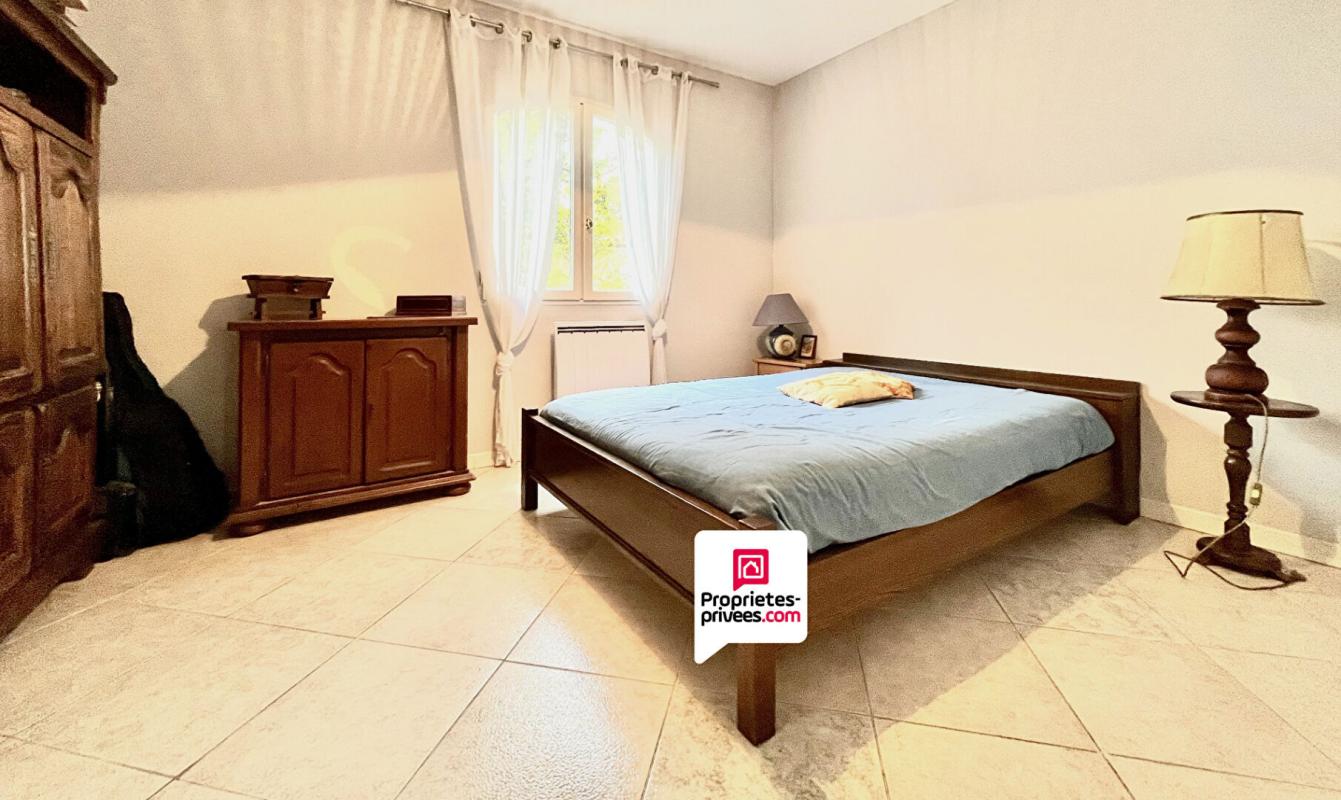 SAINT-AUNES Villa T7 SAINT AUNES  de 210m² avec vue imprenable et piscine 12