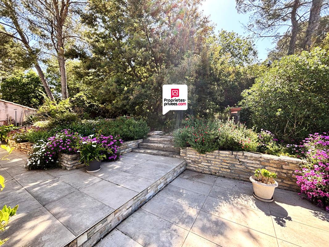 SAINT-AUNES Villa T7 SAINT AUNES  de 210m² avec vue imprenable et piscine 3