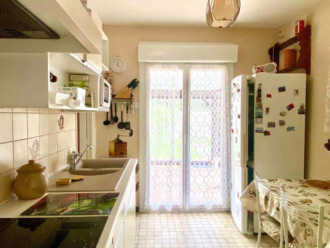 REZE Maison 6 pièce(s) 105 m2 5