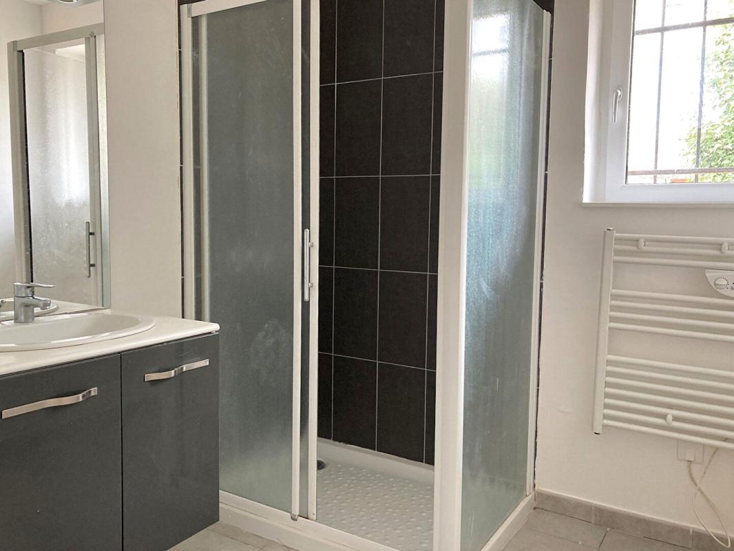 PRADINES Maison 3 chambres avec jardin à Pradines 11