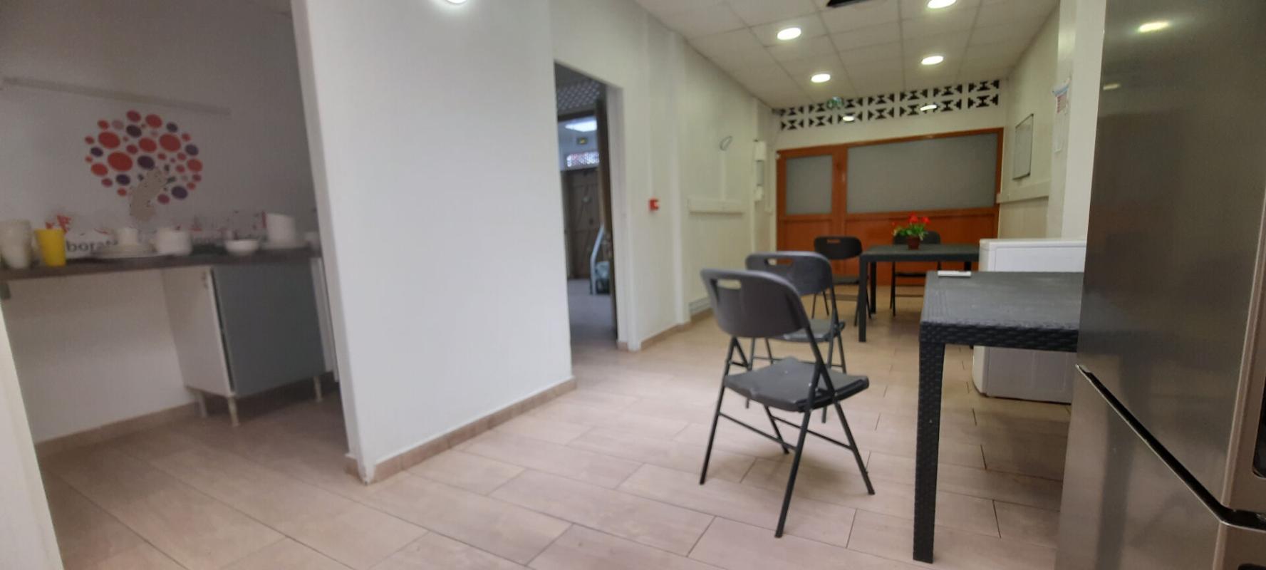 CAYENNE Cayenne MAISON ou BUREAUX 6 pièce(s) 156.55 m2 1