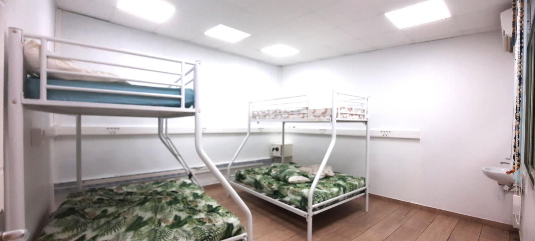 CAYENNE Cayenne MAISON ou BUREAUX 6 pièce(s) 156.55 m2 4