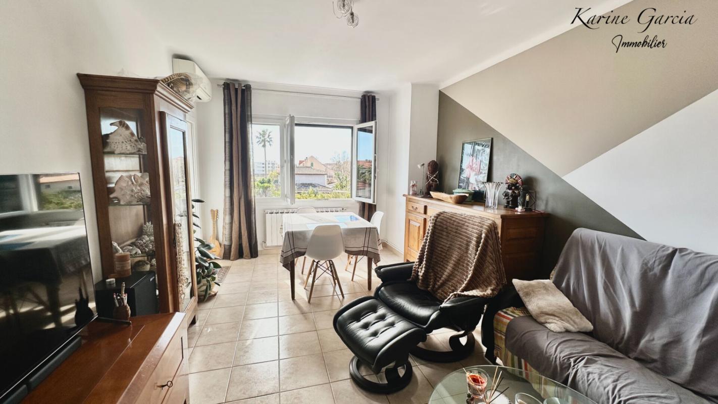 LA SEYNE-SUR-MER CORNICHE DE TAMARIS  - VUE MER - APPARTEMENT DE TYPE 3  - PLACE DE PARKING PRIVATIVE 3