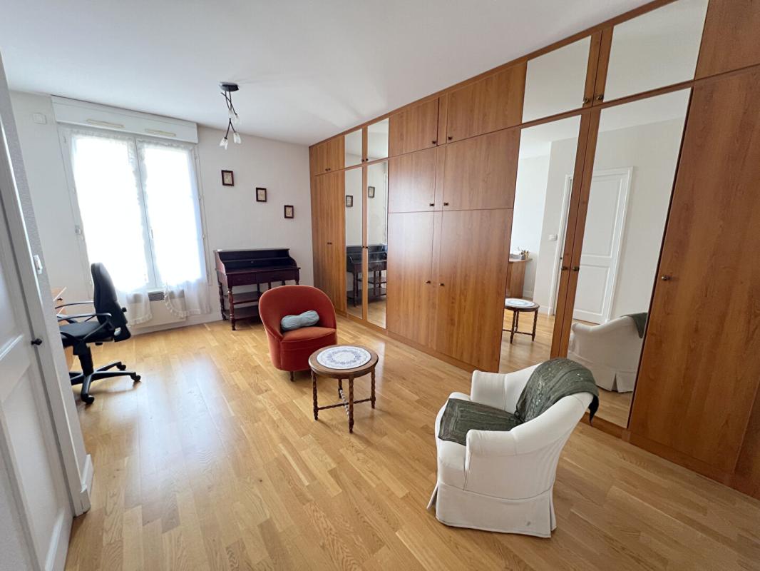 LE MANS Appartement - Le Mans - Croix de Pierre - 5 pièce(s) - 108 m² 10