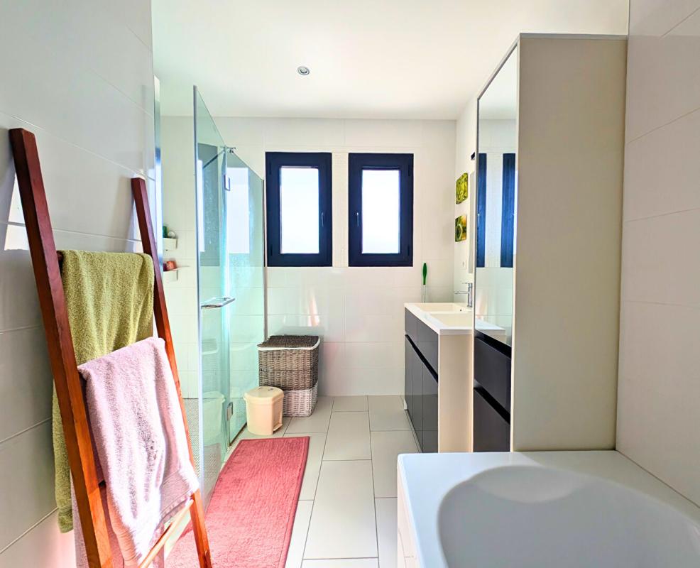 SAINTE-LUCE-SUR-LOIRE Maison Sainte Luce Sur Loire 5 pièces 130 m2 6