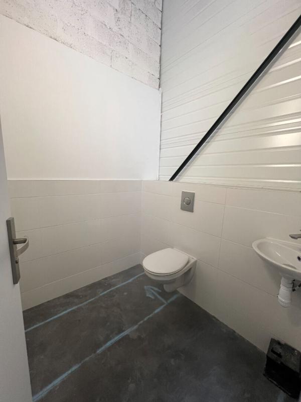 SENLIS FLEURINES - LOCATION LOCAL D'ACTIVITE 168 M² 3