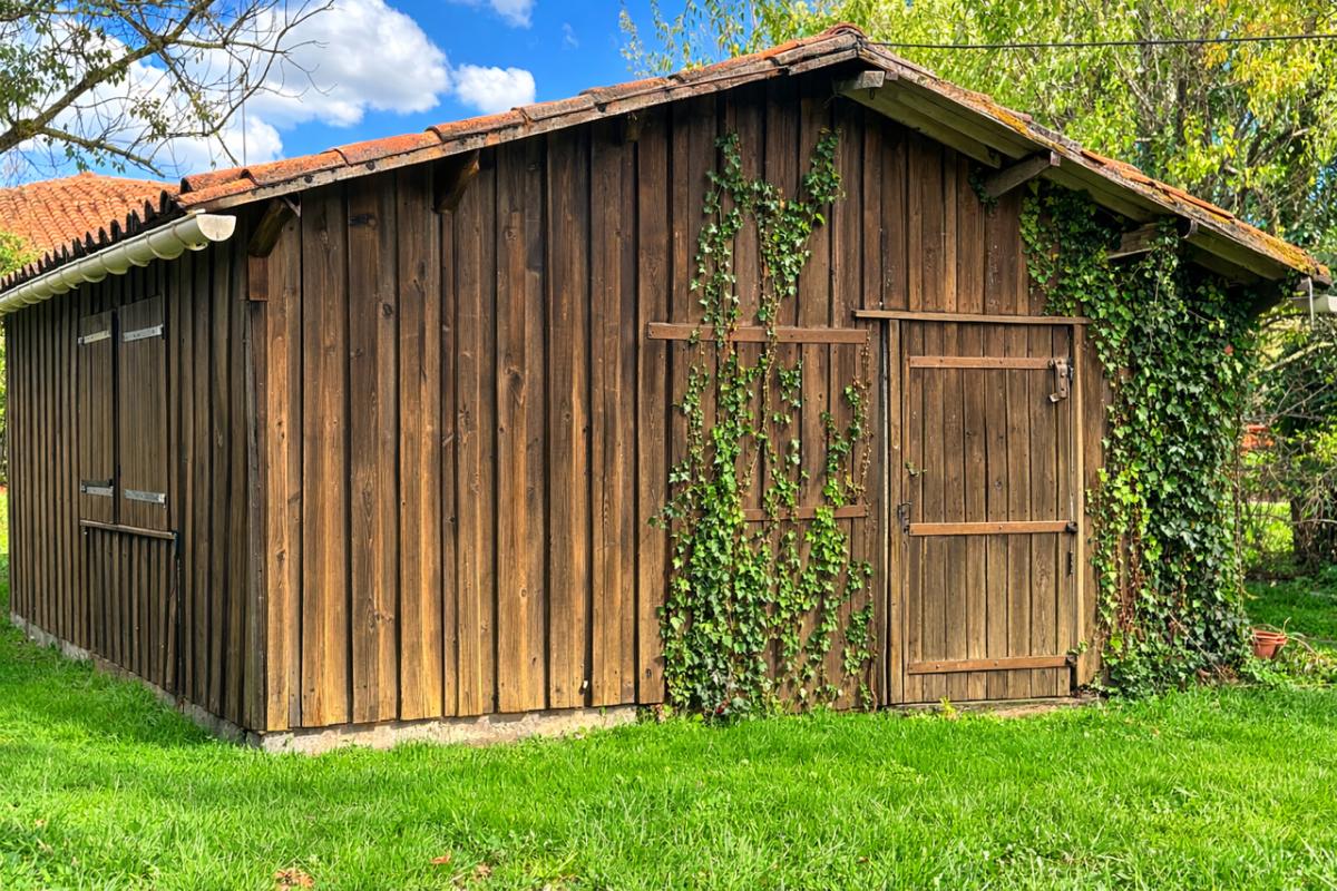 SALLES Maison centre-ville Salles 3 pièces 70m2 sur 2050 m² de terrain 5