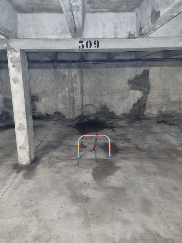 DIJON PLACE DE PARKING  en sous sol Fontaine d'ouche 1