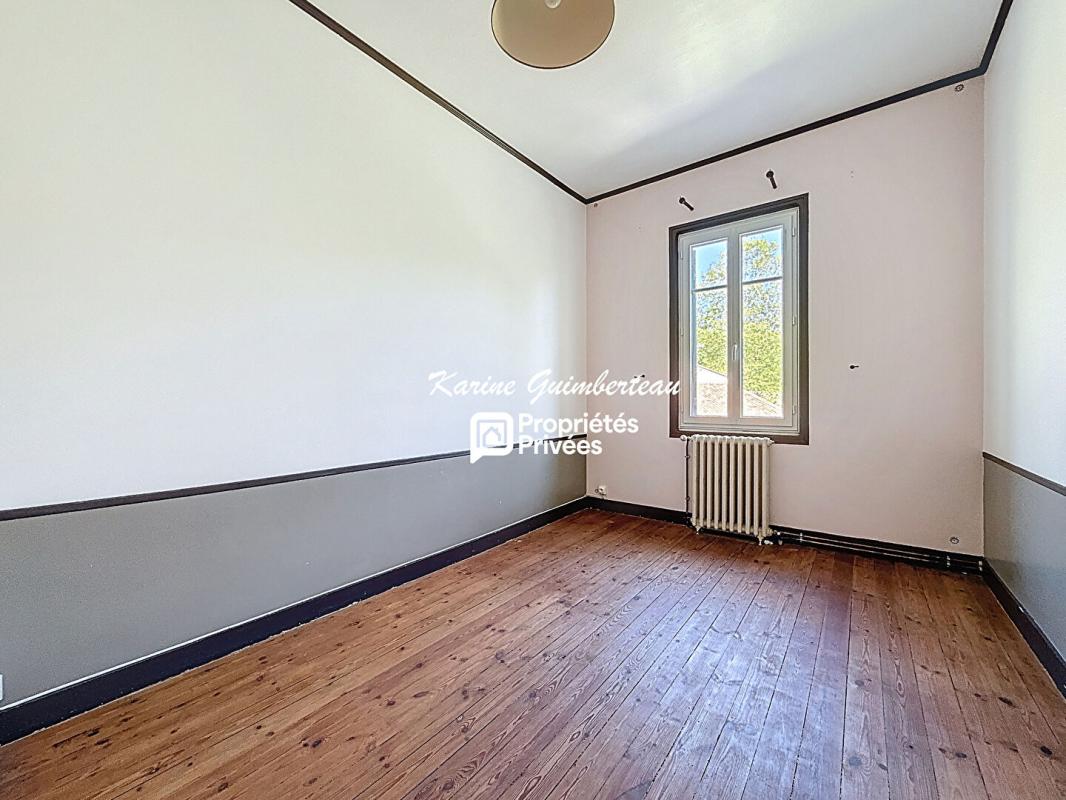 FRONSAC Fronsadais : Maison type Girondine en pierre 208 m2 + dépendance 16