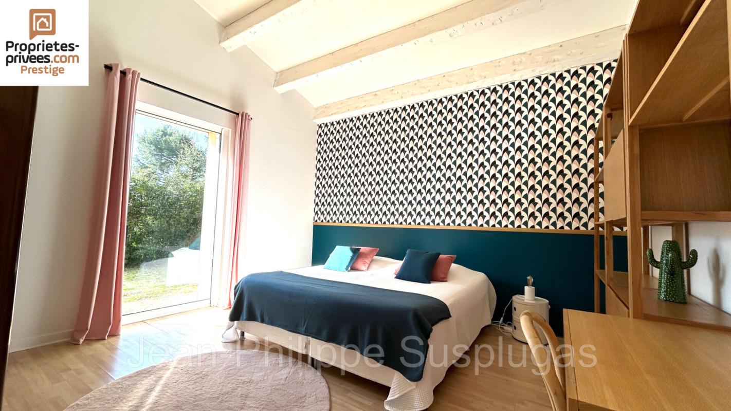 SAINT-CYR-SUR-MER Villa Saint Cyr Sur Mer 7 pièce(s) 298 m2 11