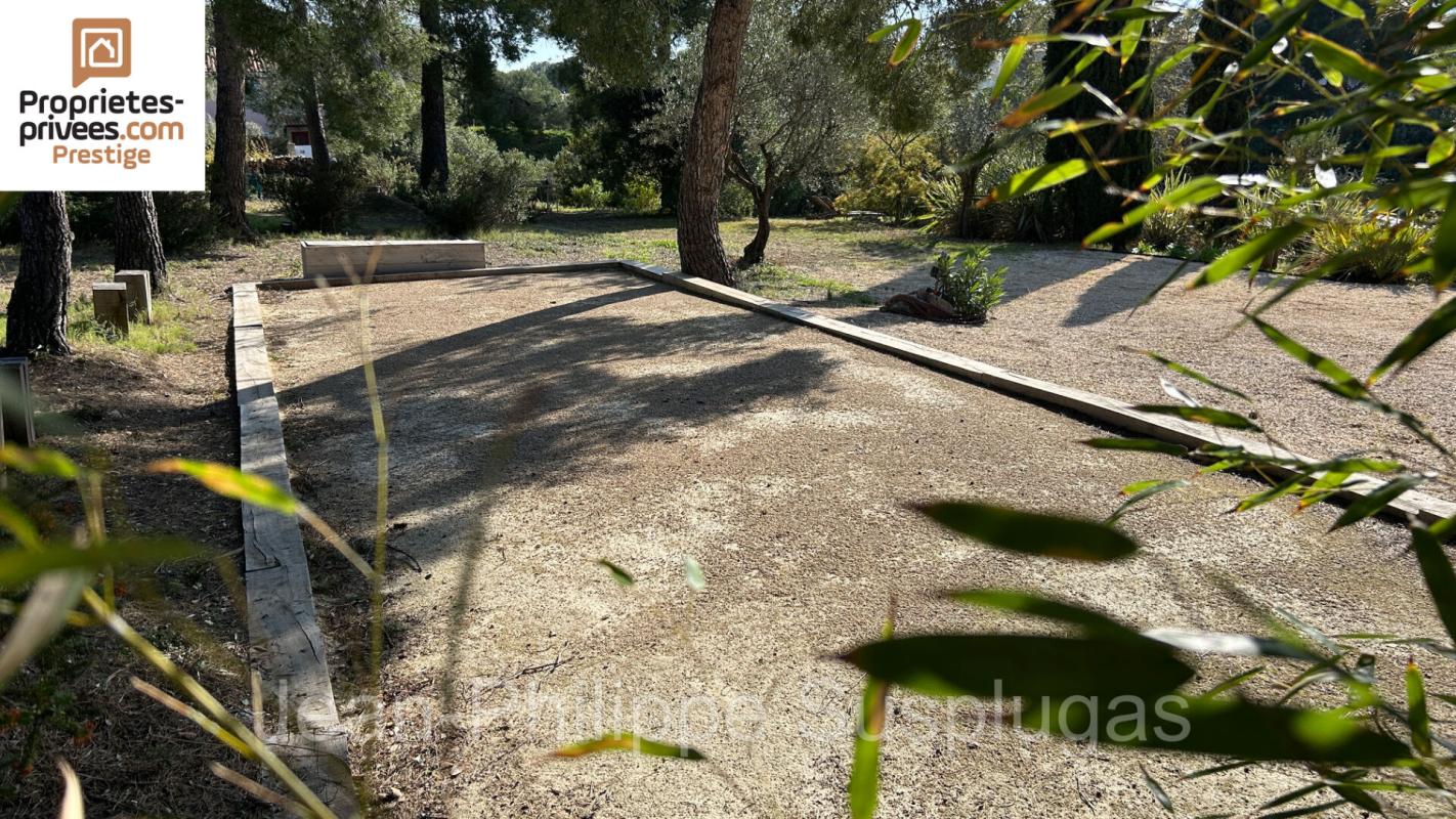 SAINT-CYR-SUR-MER Villa Saint Cyr Sur Mer 7 pièce(s) 298 m2 14