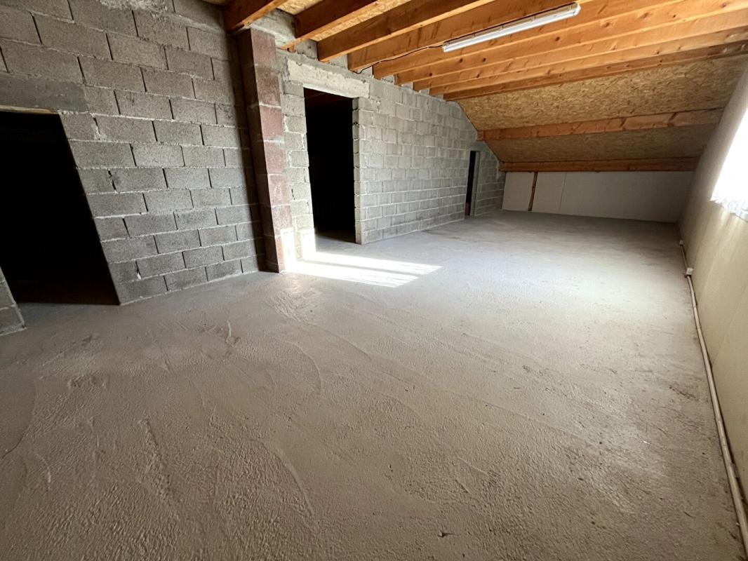 SELONCOURT Maison Seloncourt 6 pièce(s) 117 m2 avec 170m2 de potentiel 10