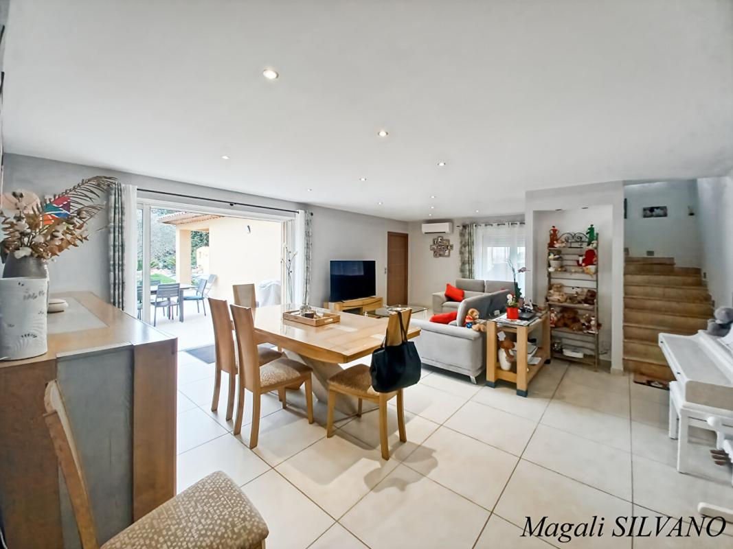 SPERACEDES Villa F5  de standing récente proche village Spéracèdes 8