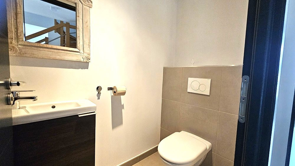 LOVAGNY A LOUER Maison indépendante à Lovagny  de 125 m2 - loyer 2250/mois + 35 /mois provision charges 10