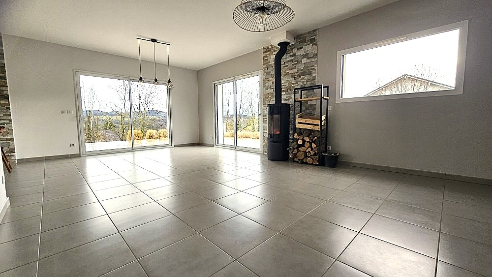 LOVAGNY A LOUER Maison indépendante à Lovagny  de 125 m2 - loyer 2250/mois + 35 /mois provision charges 5