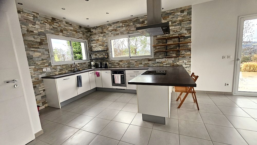 LOVAGNY A LOUER Maison indépendante à Lovagny  de 125 m2 - loyer 2250/mois + 35 /mois provision charges 7