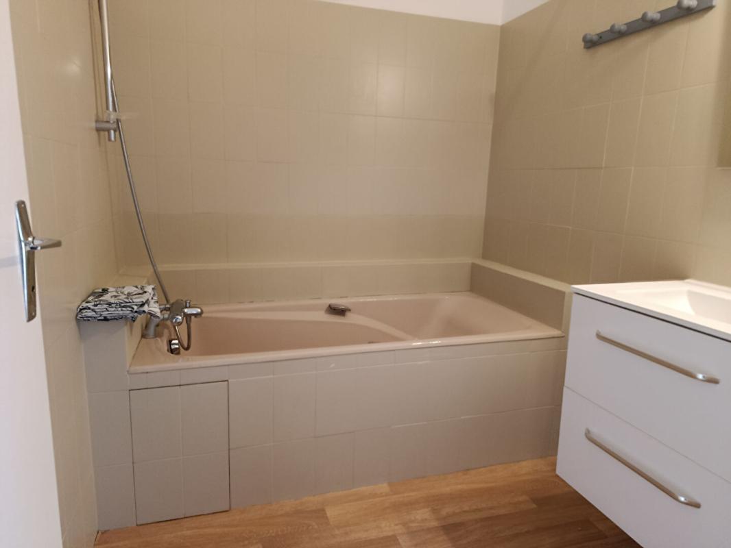 GOURIN appartement  chambres 5