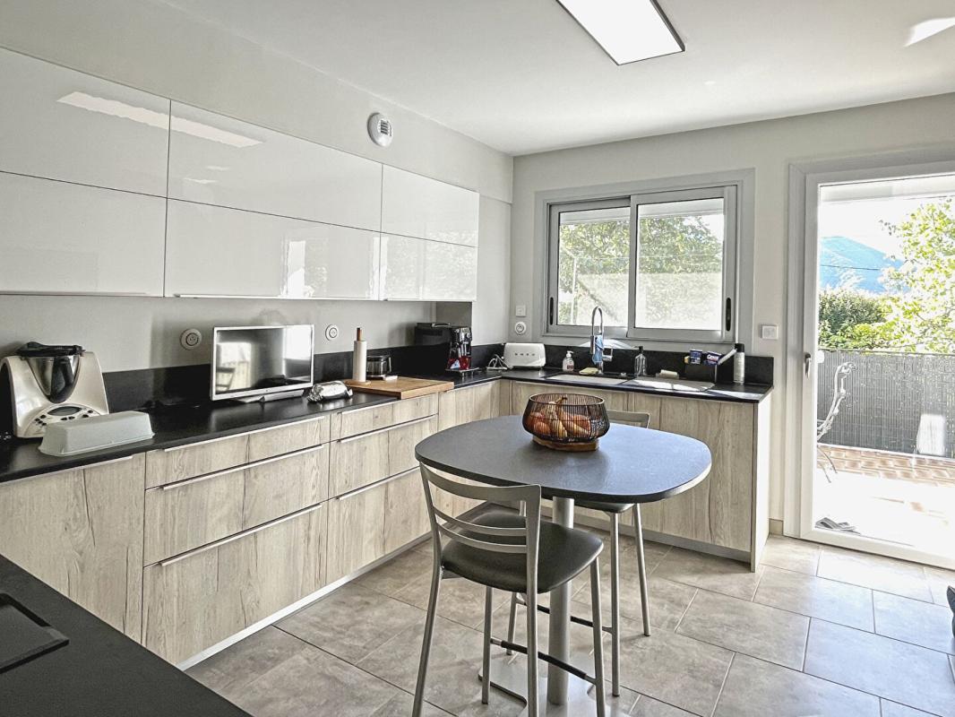 DIGNE-LES-BAINS Appartement 10 pièces 5 chambres Digne Les Bains 193 m2 5