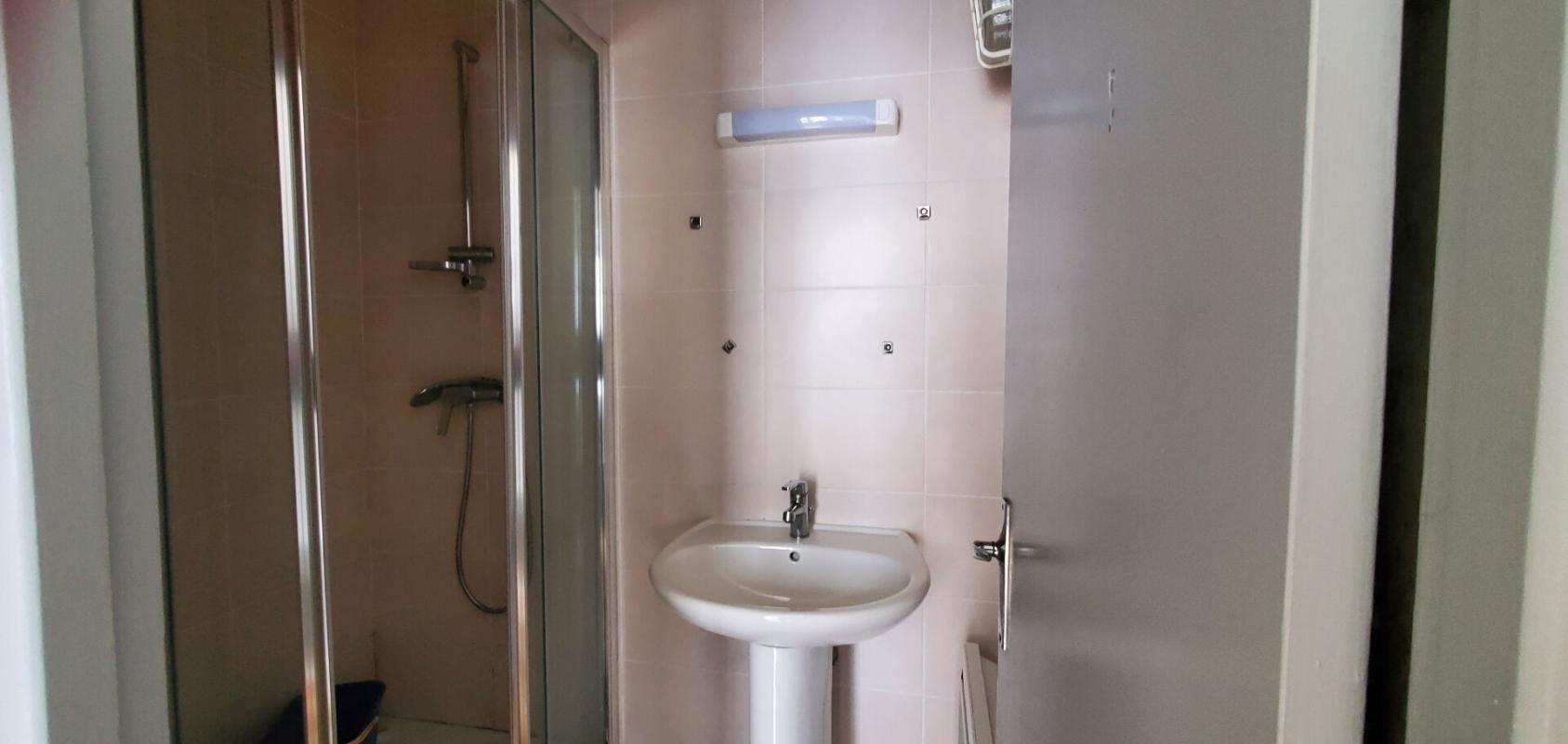 LES VANS APPARTEMENT DE CARACTÈRE IMMEUBLE 1900 EN PLEIN C?UR DE VILLE 4