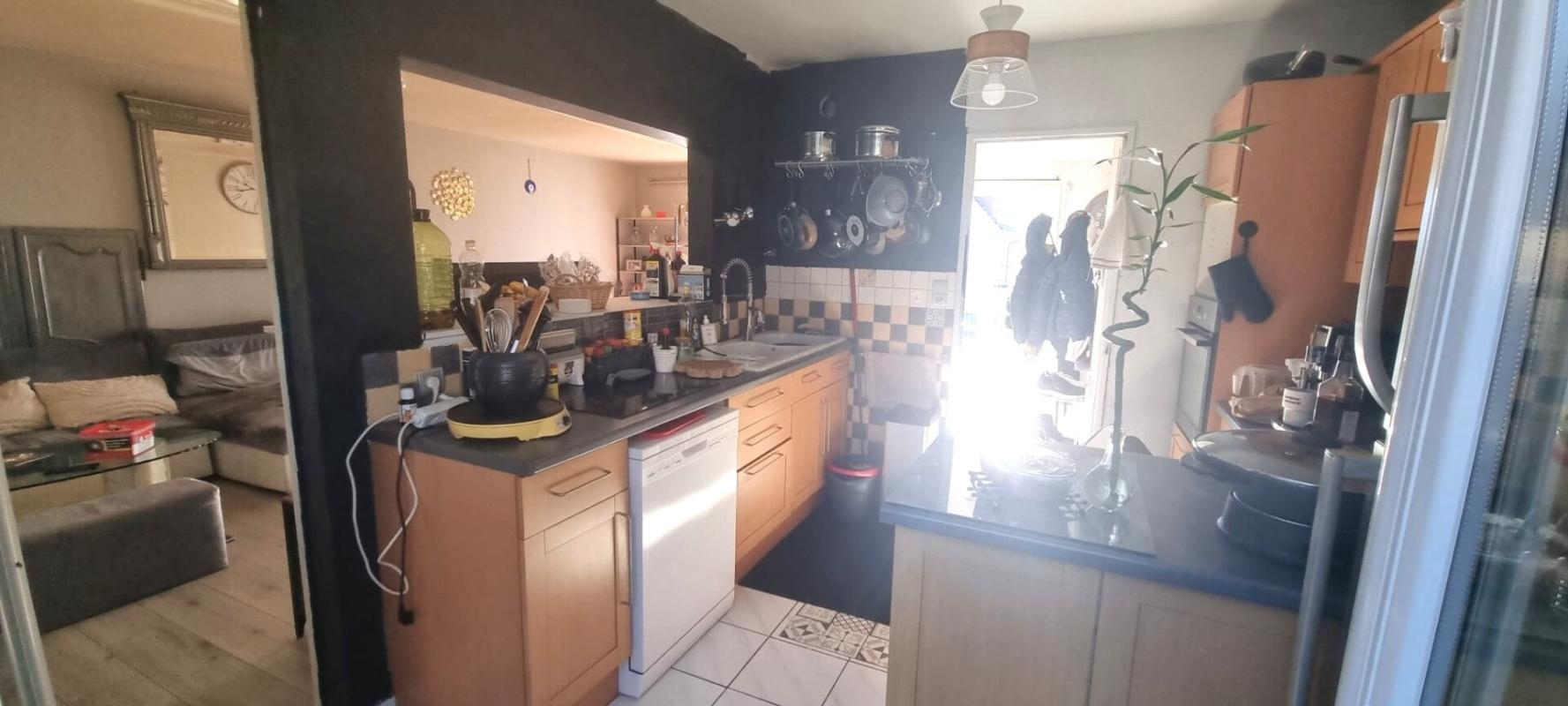 MANDEURE Maison mitoyenne avec beau potentiel extérieur 3