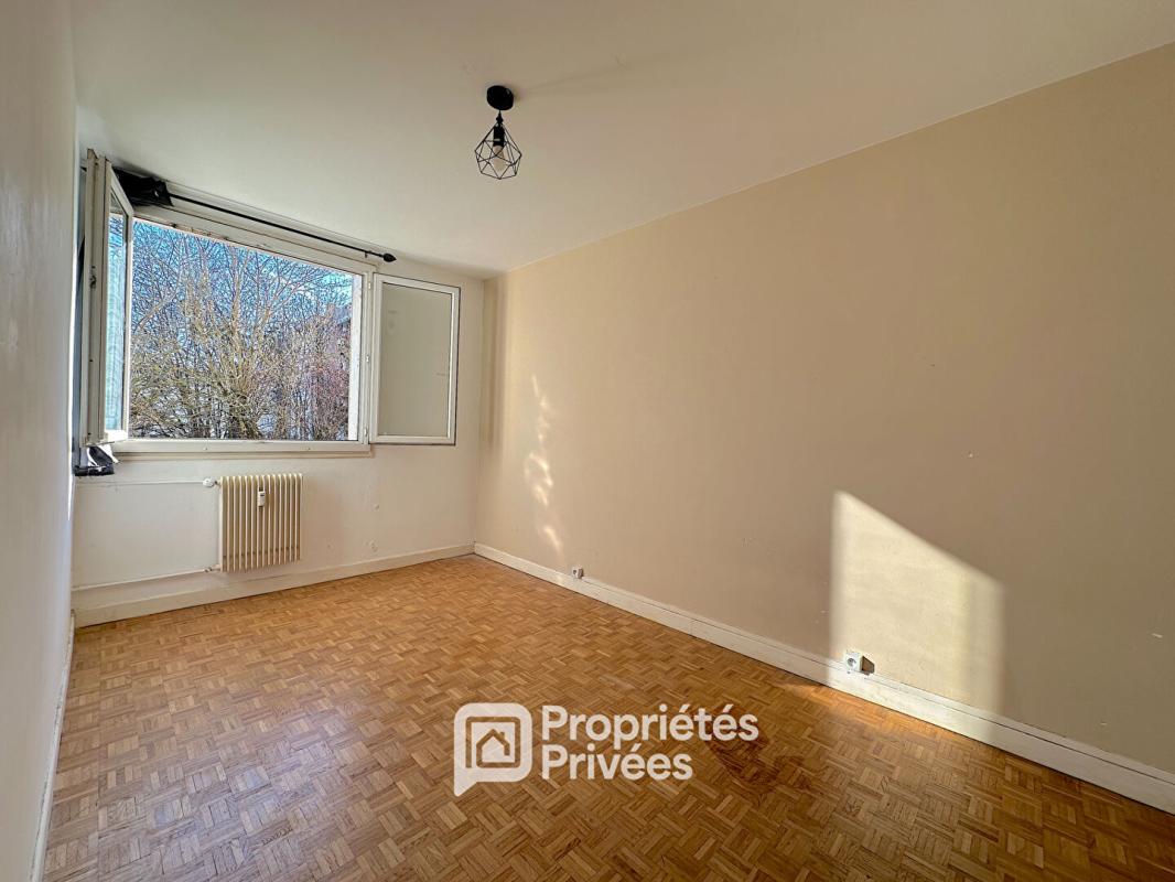 CLERMONT-FERRAND Appartement 2 pièces 45 m2 avec cave 6