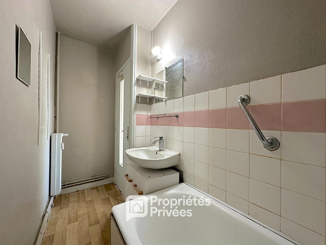 CLERMONT-FERRAND Appartement 2 pièces 45 m2 avec cave 7