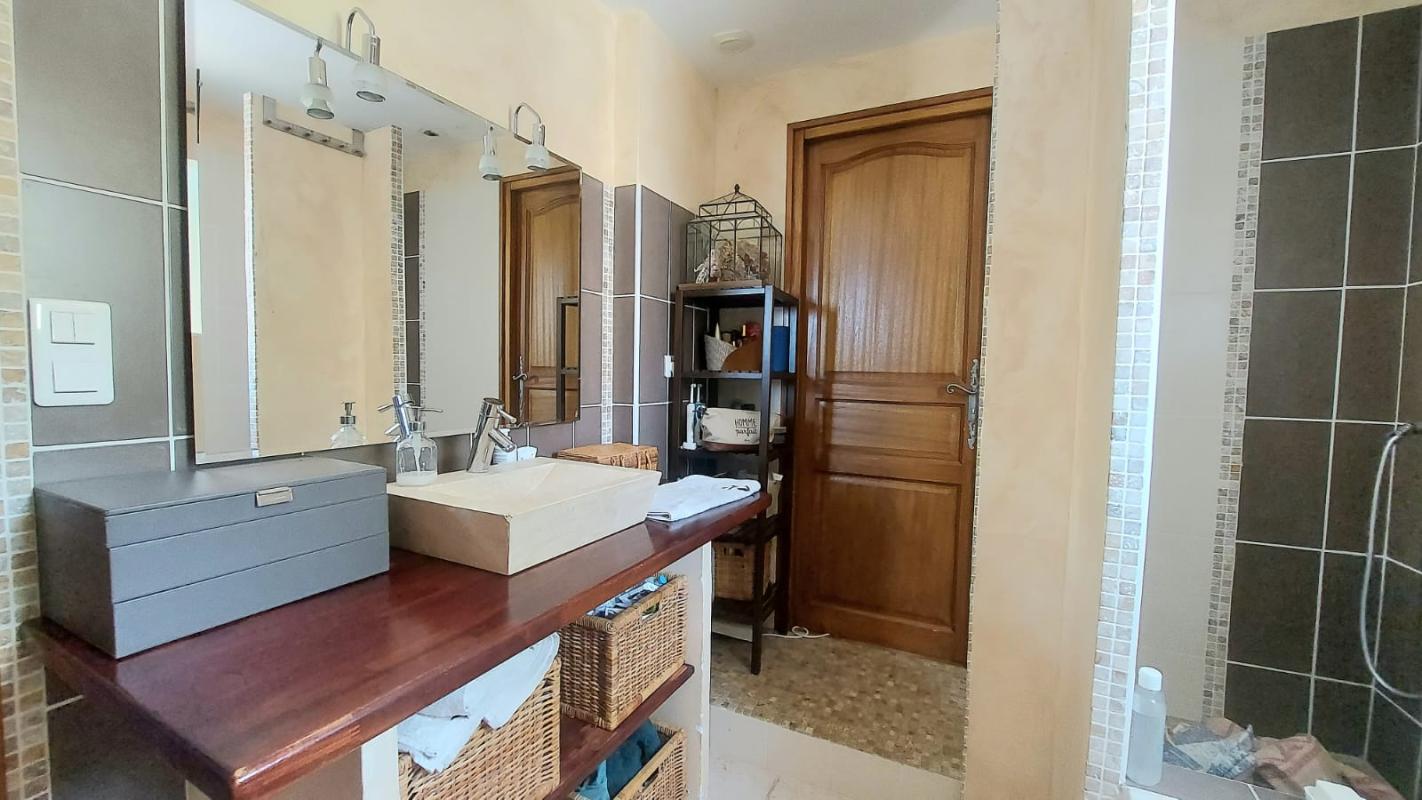 PEYPIN Vente Maison Cadolive 5 pièce(s) 100 m2 13