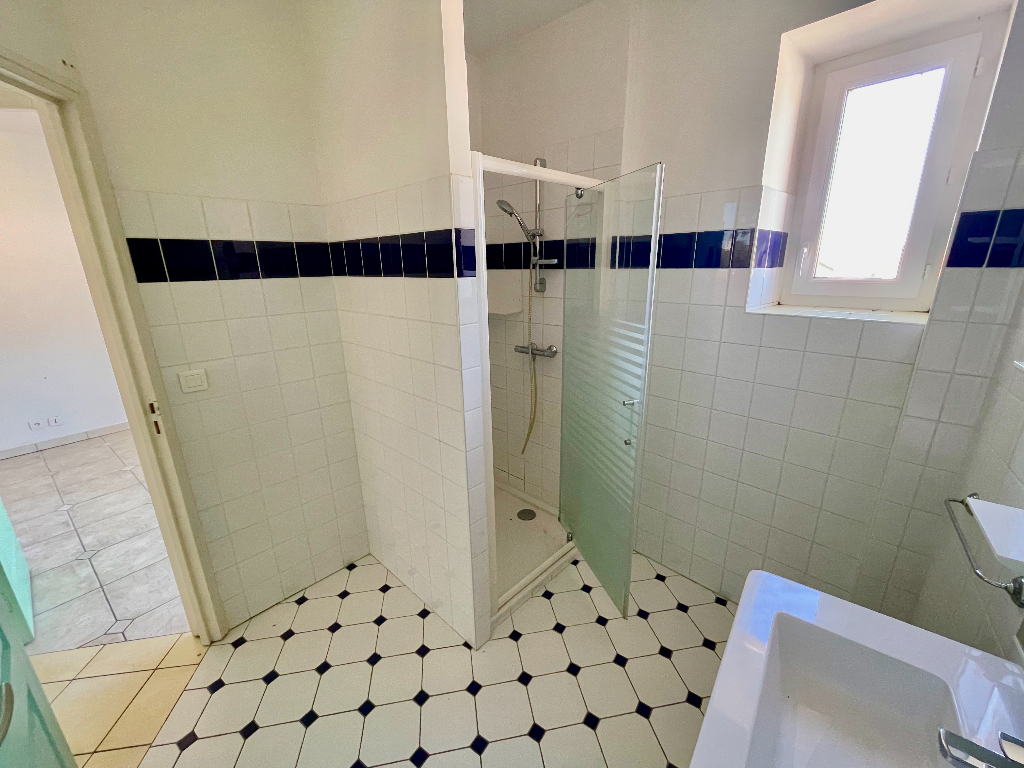 NEVERS Immeuble de rapport 700 m² 10 logements + potentiel Marzy 10