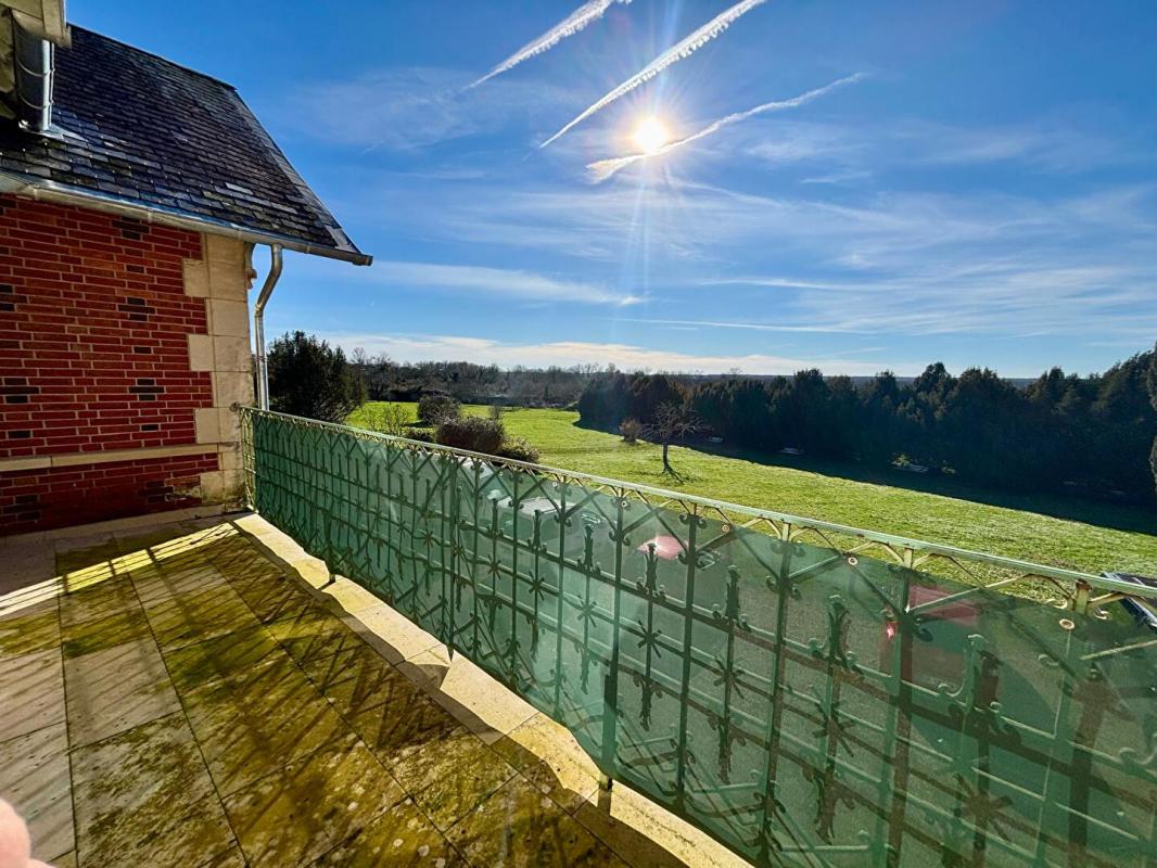 NEVERS Immeuble de rapport 700 m² 10 logements + potentiel Marzy 14