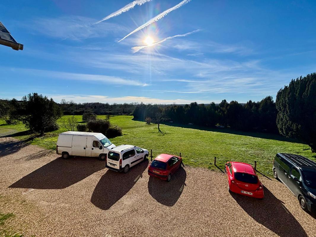 NEVERS Immeuble de rapport 700 m² 10 logements + potentiel Marzy 15