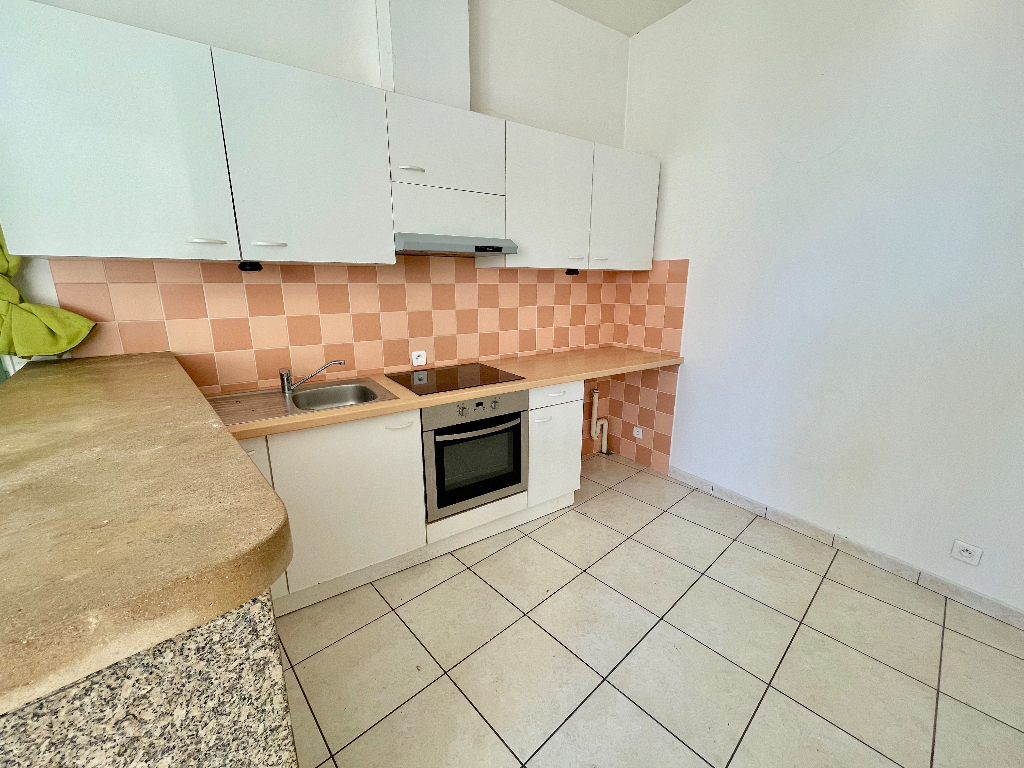 NEVERS Immeuble de rapport 700 m² 10 logements + potentiel Marzy 6