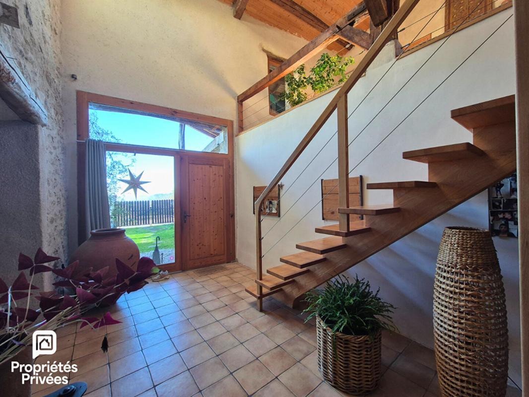 COLLONGES Corps de ferme rénové 278m2 - 5 chambres - Collonges 01550 14