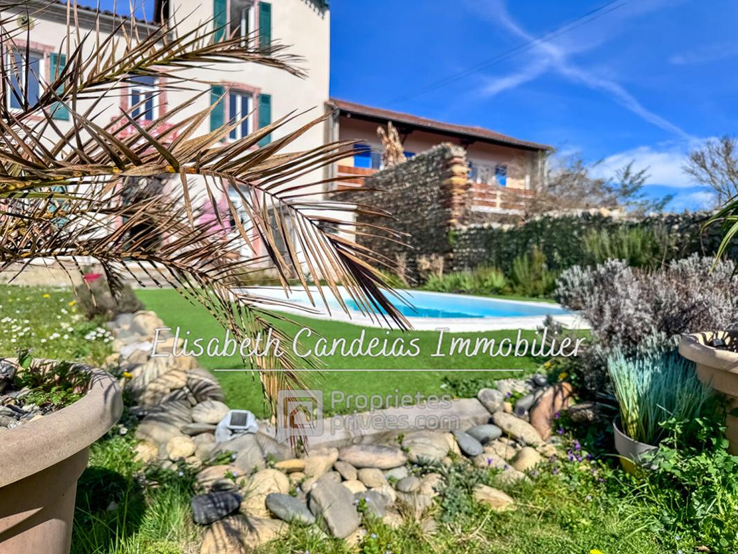 PALAMINY Maison de charme rénovée - avec piscine et vue Pyrénées 1