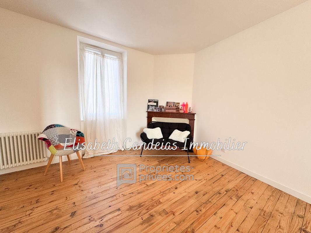 PALAMINY Maison de charme rénovée - avec piscine et vue Pyrénées 8