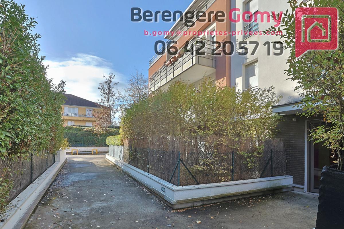 MONTIGNY-LES-CORMEILLES T2 Lumineux + Terrasse XXL de 74 M² - Coup de Coeur Garanti ! 12