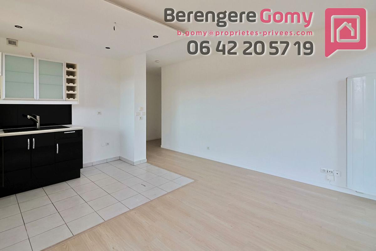 MONTIGNY-LES-CORMEILLES T2 Lumineux + Terrasse XXL de 74 M² - Coup de Coeur Garanti ! 3