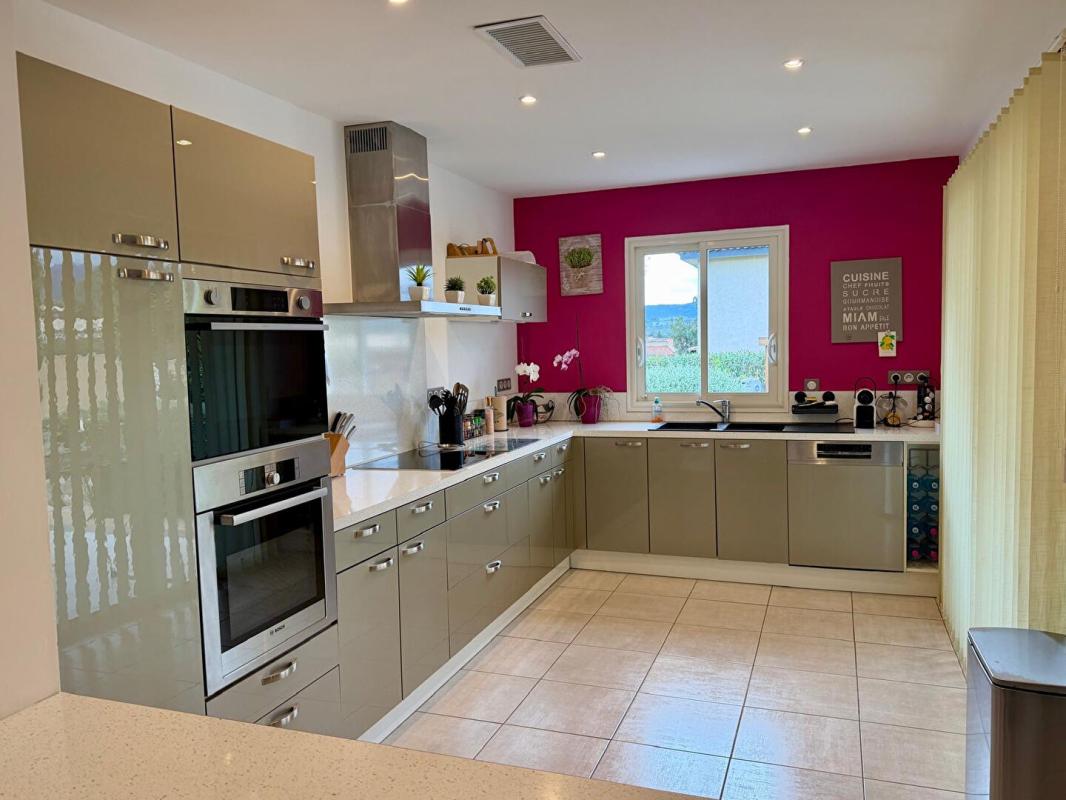 ZONZA Maison T4 avec piscine - STE LUCIE DE PORTO-VECCHIO 20144 - CORSE DU SUD - FRANCE 5