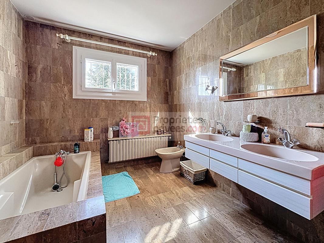 BOULOGNE-SUR-GESSE Maison familiale 12