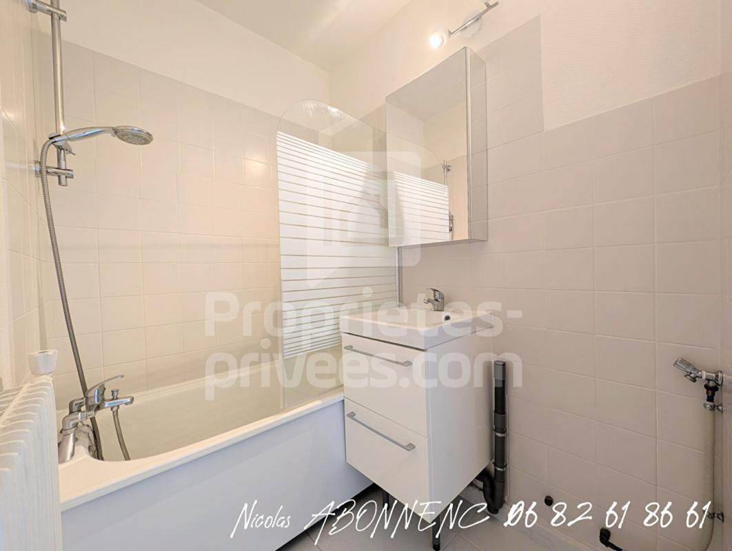 LE PONT-DE-CLAIX Appartement Le Pont De Claix 3 pièce(s) 68 m2 10