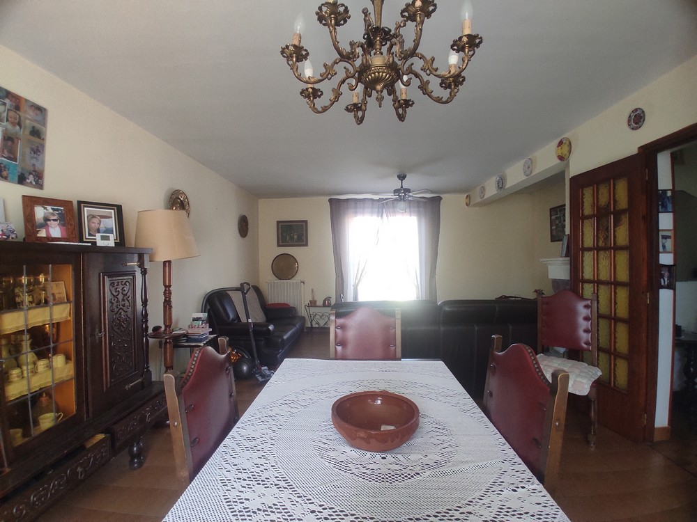 BEZIERS Maison avec jardin et garage proche de Béziers 11