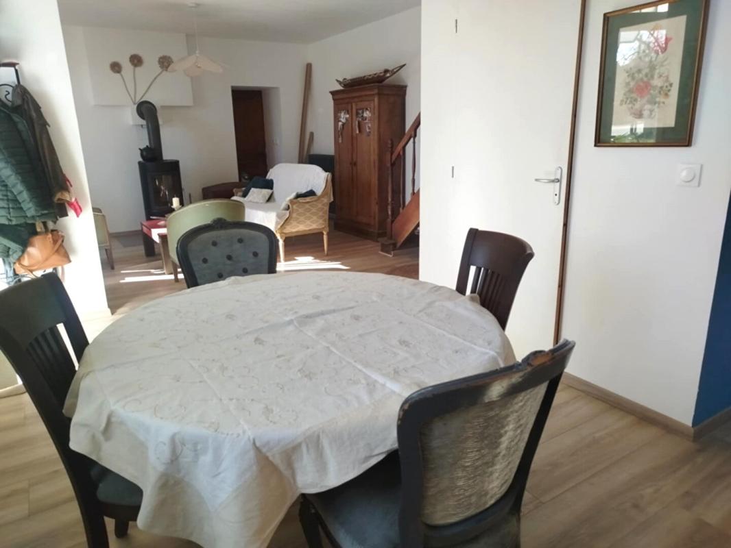 NOYAL-PONTIVY Maison rénovée proche du bourg 4