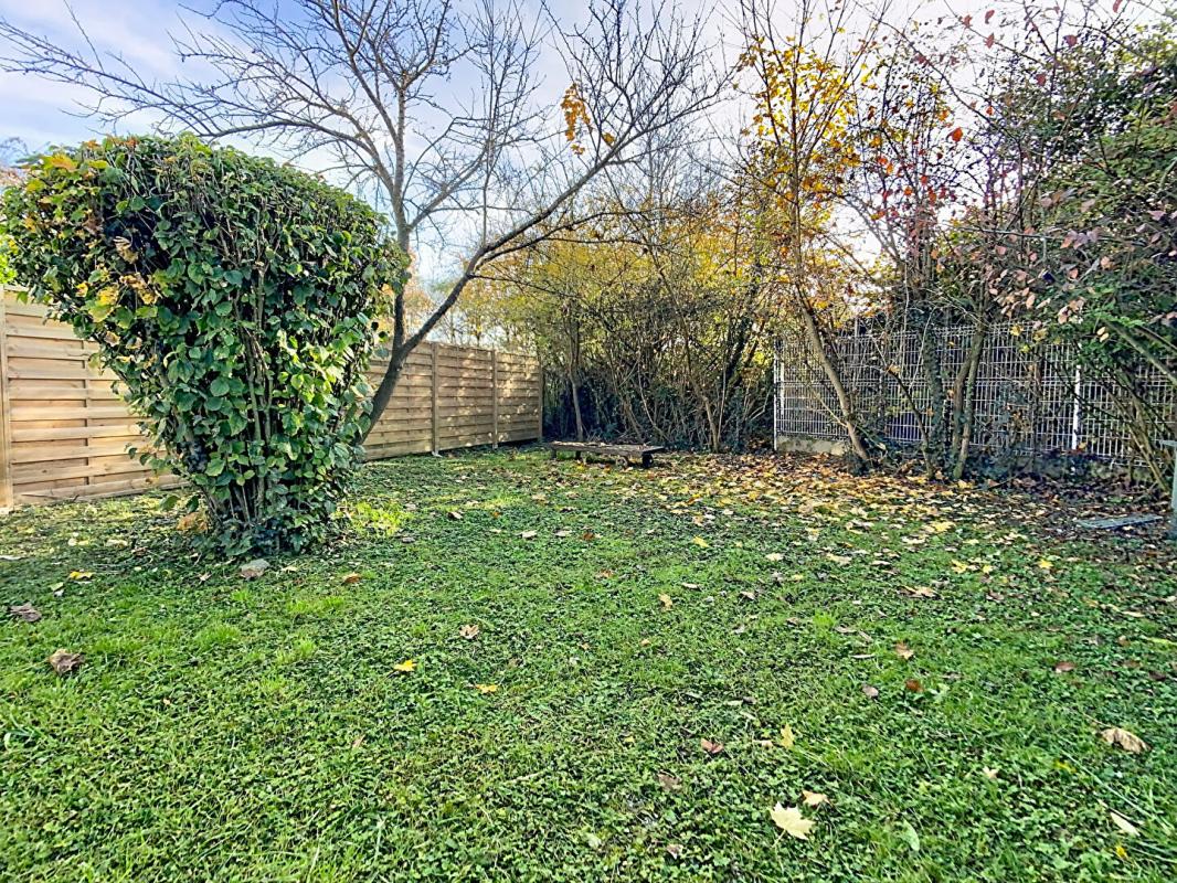 MALZEVILLE 54220 Malzéville ? Appartement T5 traversant, très lumineux, balcons, cave, 2 parkings ? Petite copropriété au calme 11