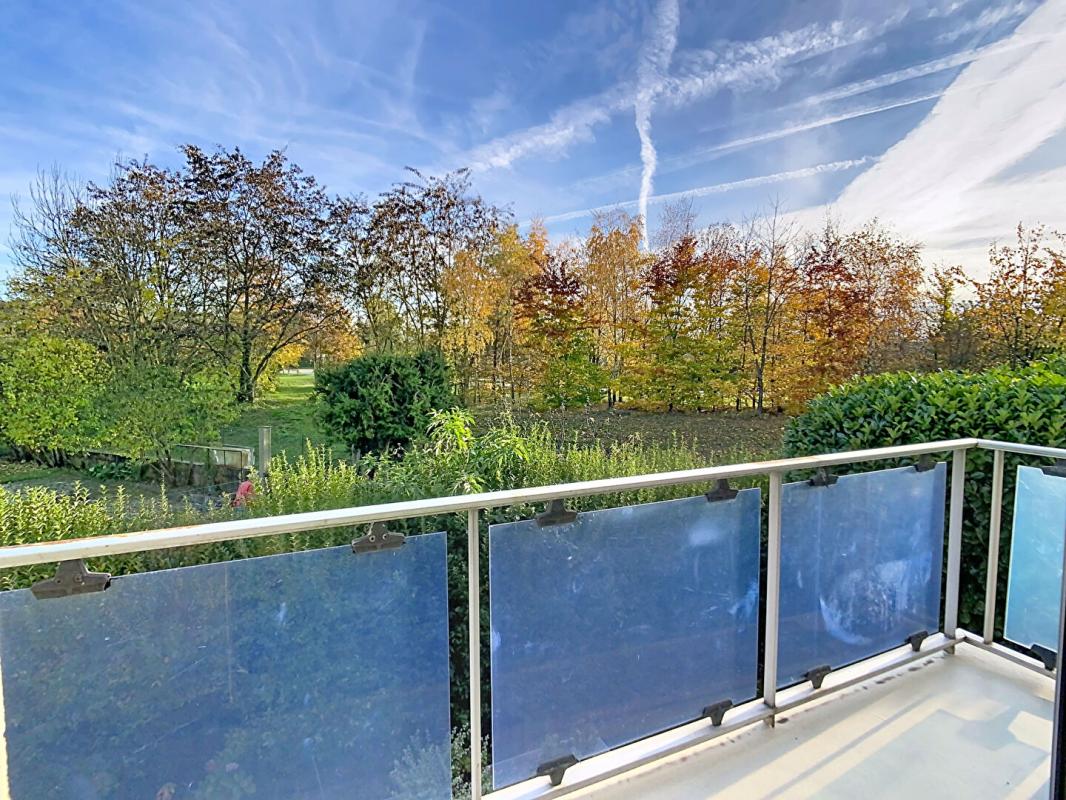 MALZEVILLE 54220 Malzéville ? Appartement T5 traversant, très lumineux, balcons, cave, 2 parkings ? Petite copropriété au calme 4