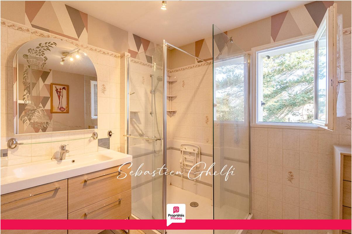 CONTRES maison de plain-pied avec 2 chambres-garage-beau terrain de 1080 m² 9