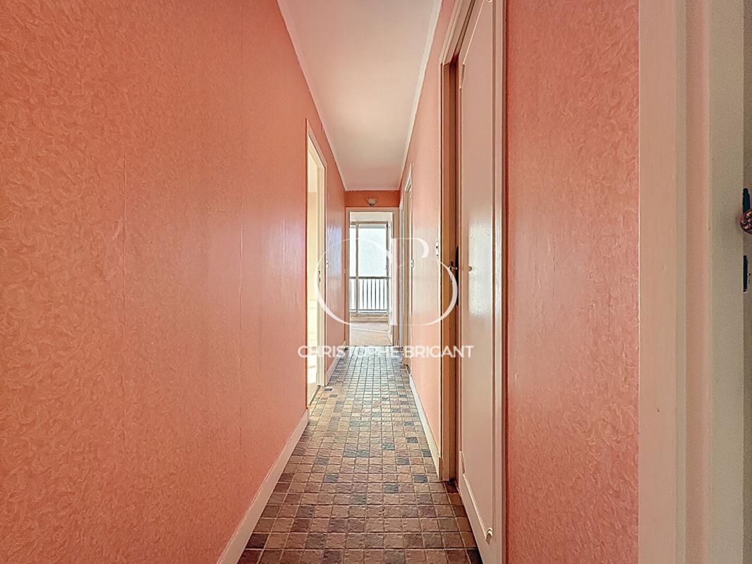 VILLEJUIF Appartement Villejuif 4 pièce(s) 86.36 m2 avec parking et cave 11