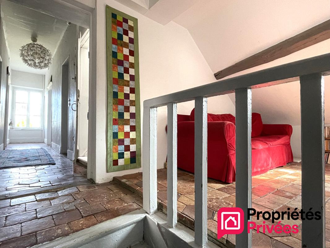 NOGENT-LE-ROI Maison Nogent Le Roi 6 pièces 4 chambres 170 m2 jardin 930m2 292000 11