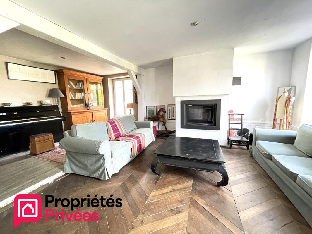 NOGENT-LE-ROI Maison Nogent Le Roi 6 pièces 4 chambres 170 m2 jardin 930m2 292000 6